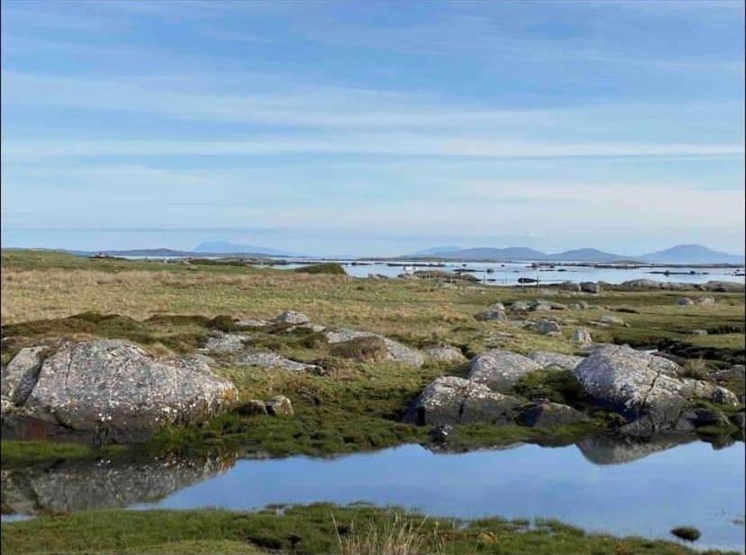 Drop Anchor House, Spacious 3 Bedroom Apartment, Fabulous Sea Views Cleggan Bagian luar foto