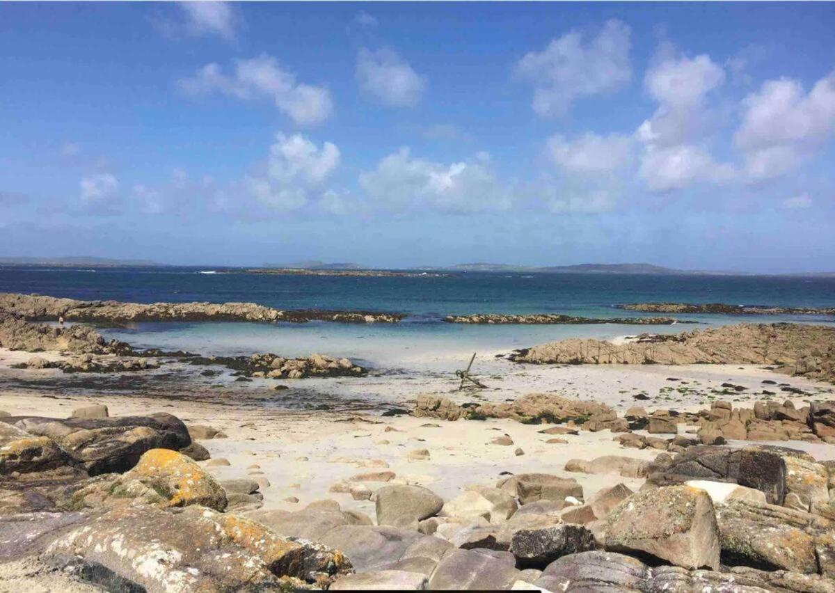 Drop Anchor House, Spacious 3 Bedroom Apartment, Fabulous Sea Views Cleggan Bagian luar foto